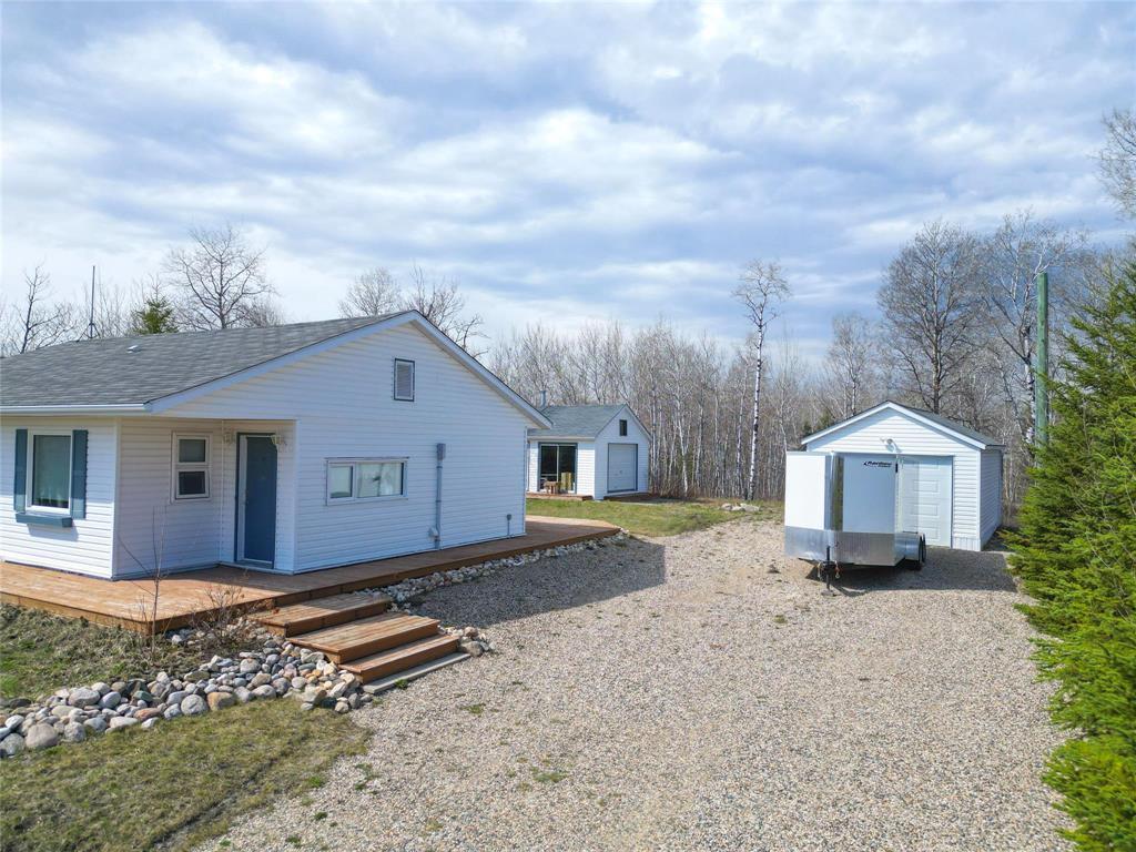 107 Crestview Drive, Onanole, MB - Outdoor