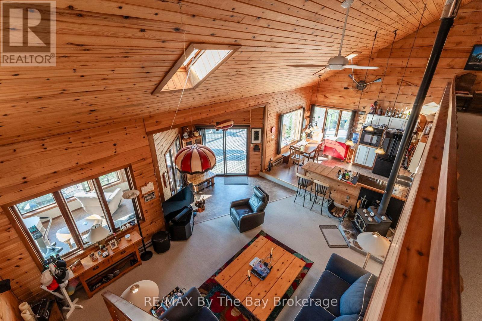 3888 Is 820/Mermaid Is, Georgian Bay (Baxter), ON - Indoor Photo Showing Other Room