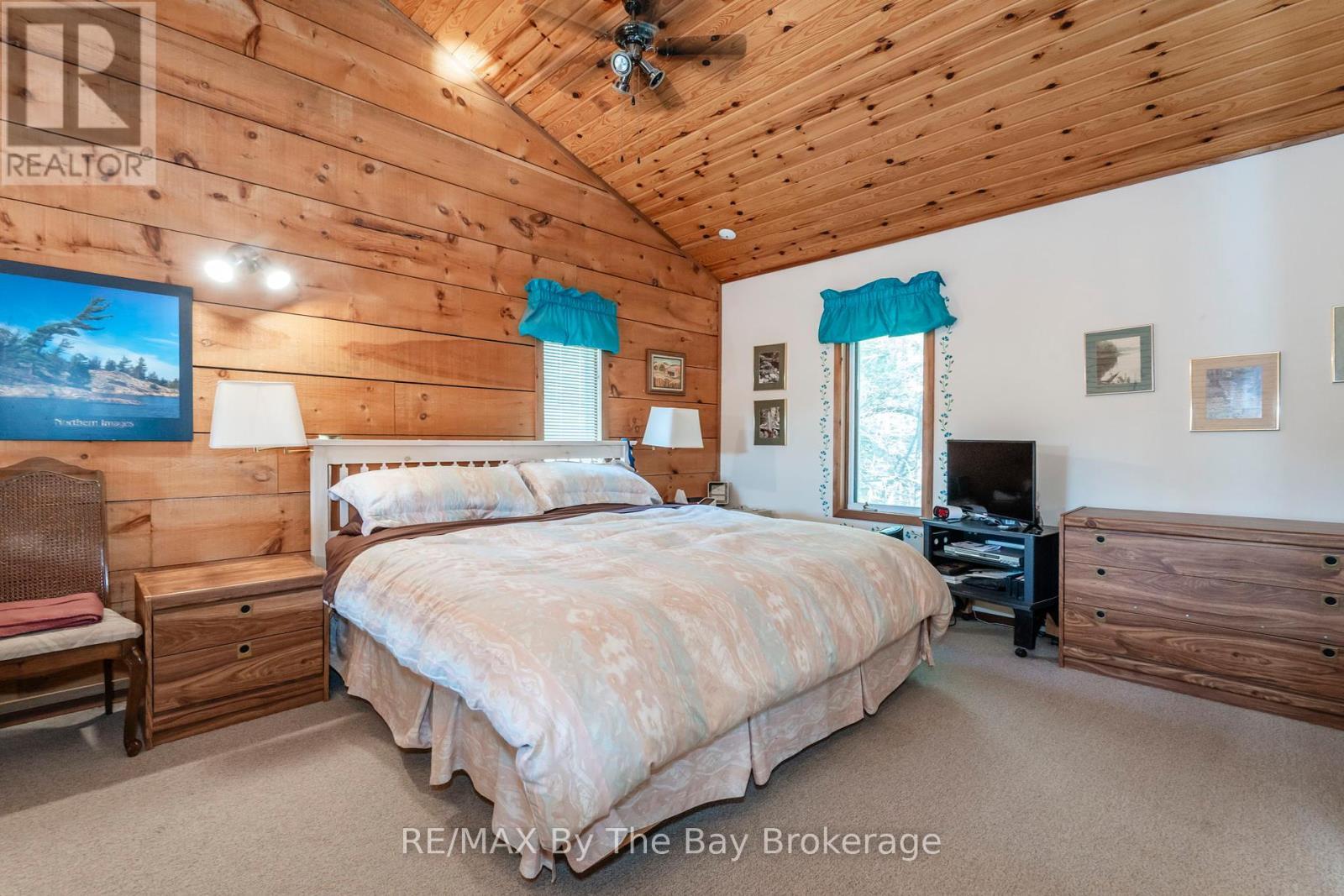 3888 Is 820/Mermaid Is, Georgian Bay (Baxter), ON - Indoor Photo Showing Bedroom