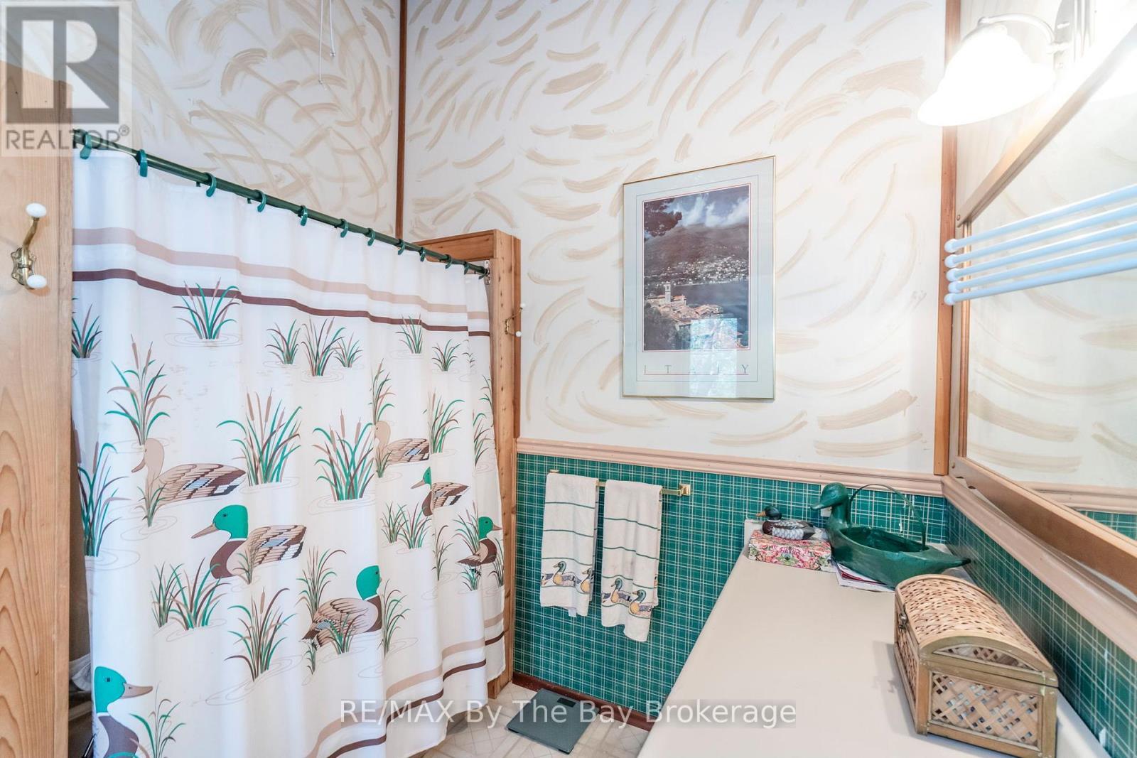 3888 Is 820/Mermaid Is, Georgian Bay (Baxter), ON - Indoor Photo Showing Bathroom