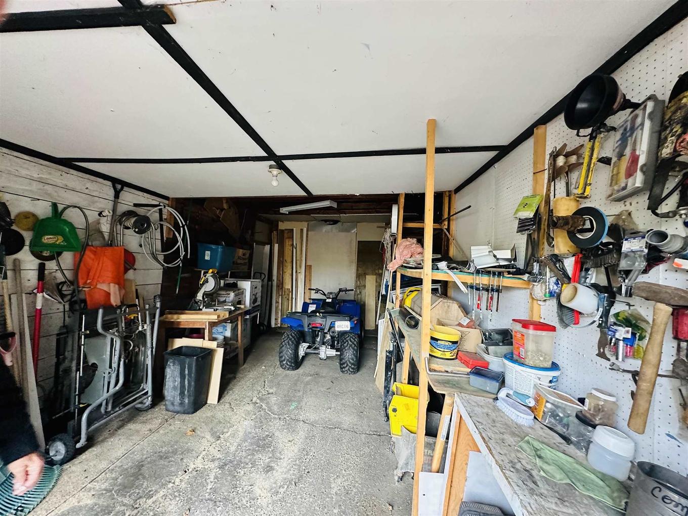 1925 W Arthur Street W West, Thunder Bay, ON - Indoor Photo Showing Other Room