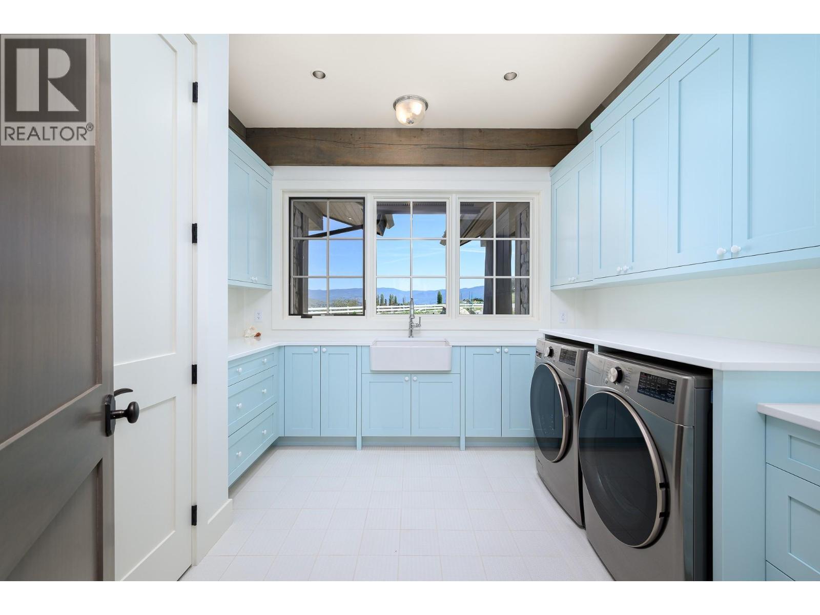 8399 Bench Row Road, Vernon, BC - Indoor Photo Showing Laundry Room