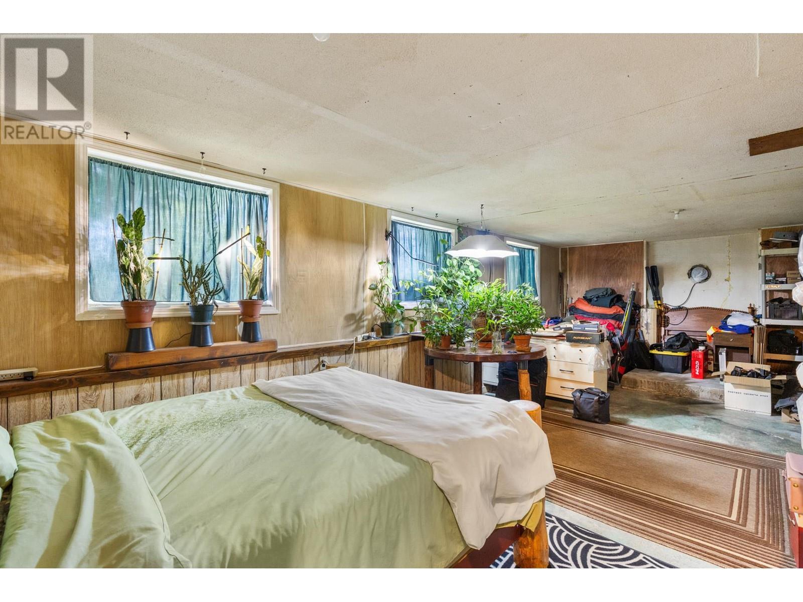 772 Otter Lake Cross Road, Spallumcheen, BC