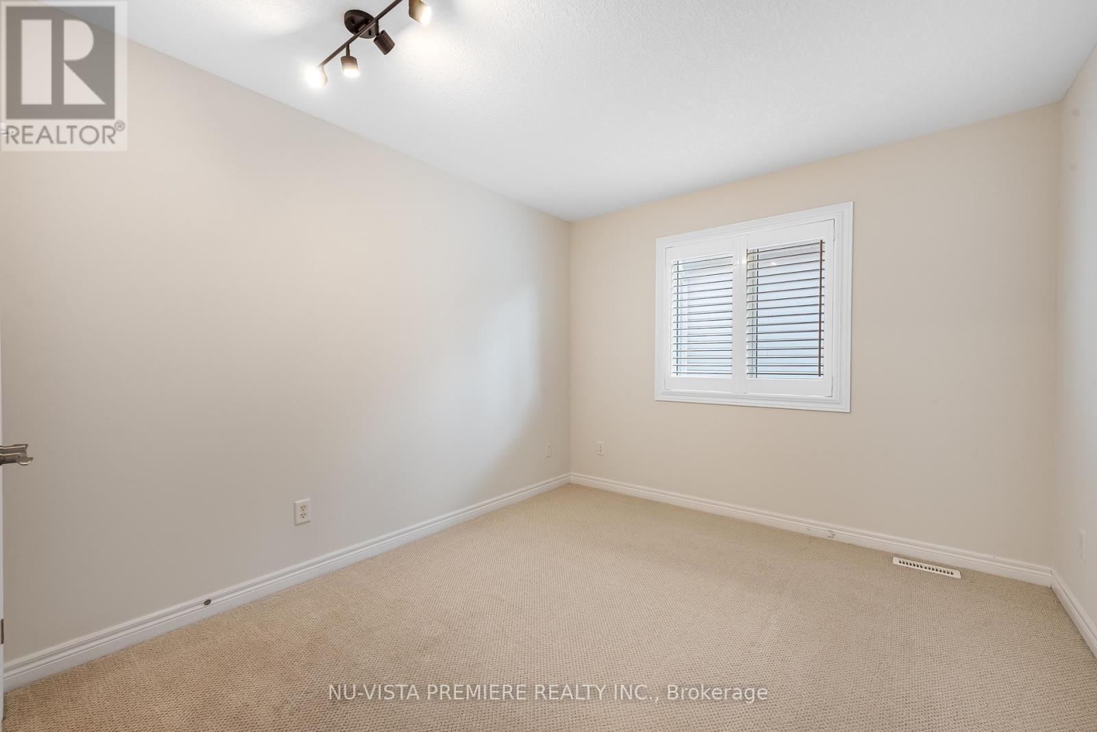 1750 Tigerlily Road, London South (South A), ON - Indoor Photo Showing Other Room