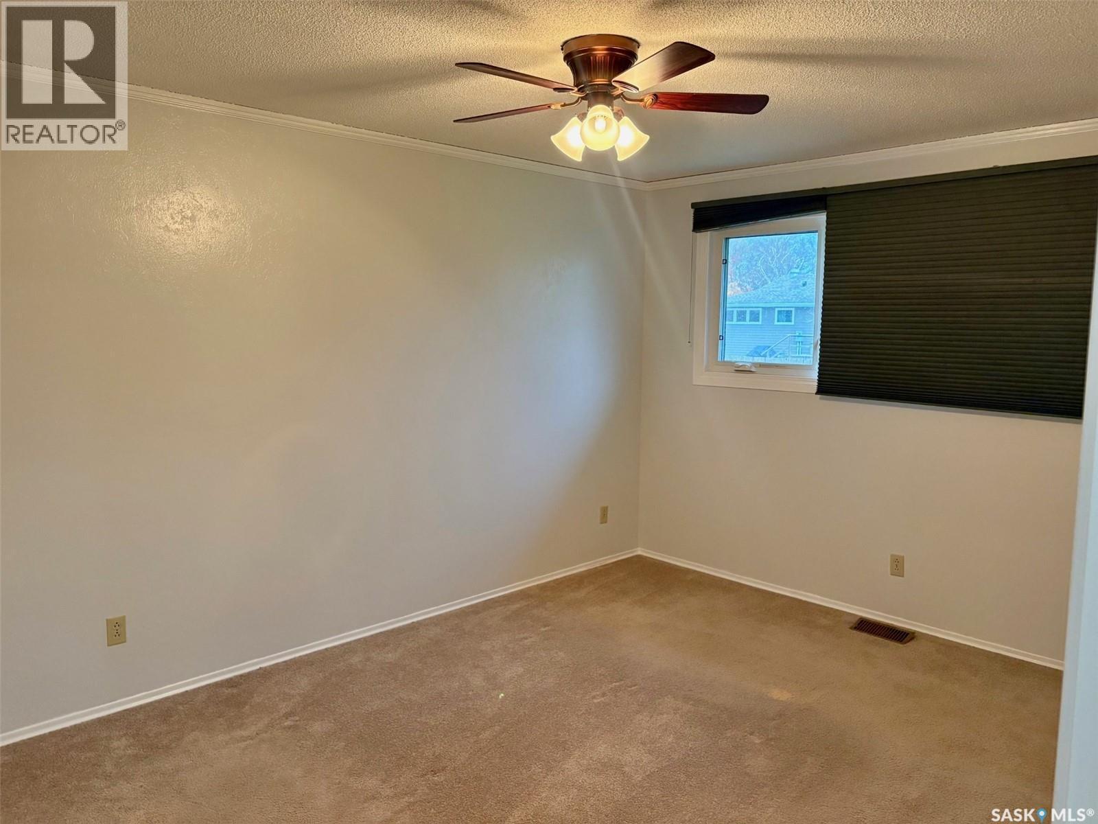 506 Grant Bay, Esterhazy, SK - Indoor Photo Showing Other Room