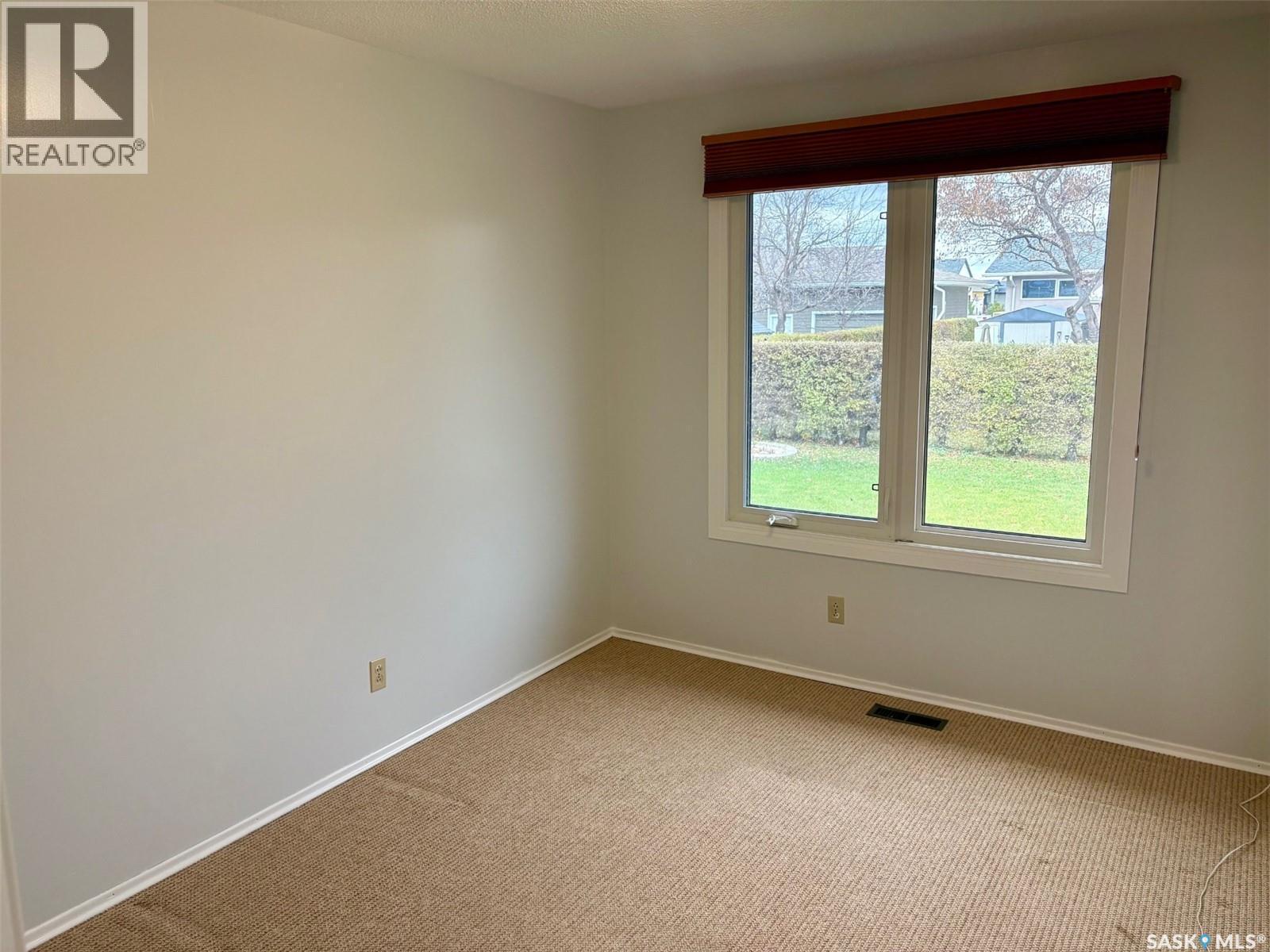 506 Grant Bay, Esterhazy, SK - Indoor Photo Showing Other Room