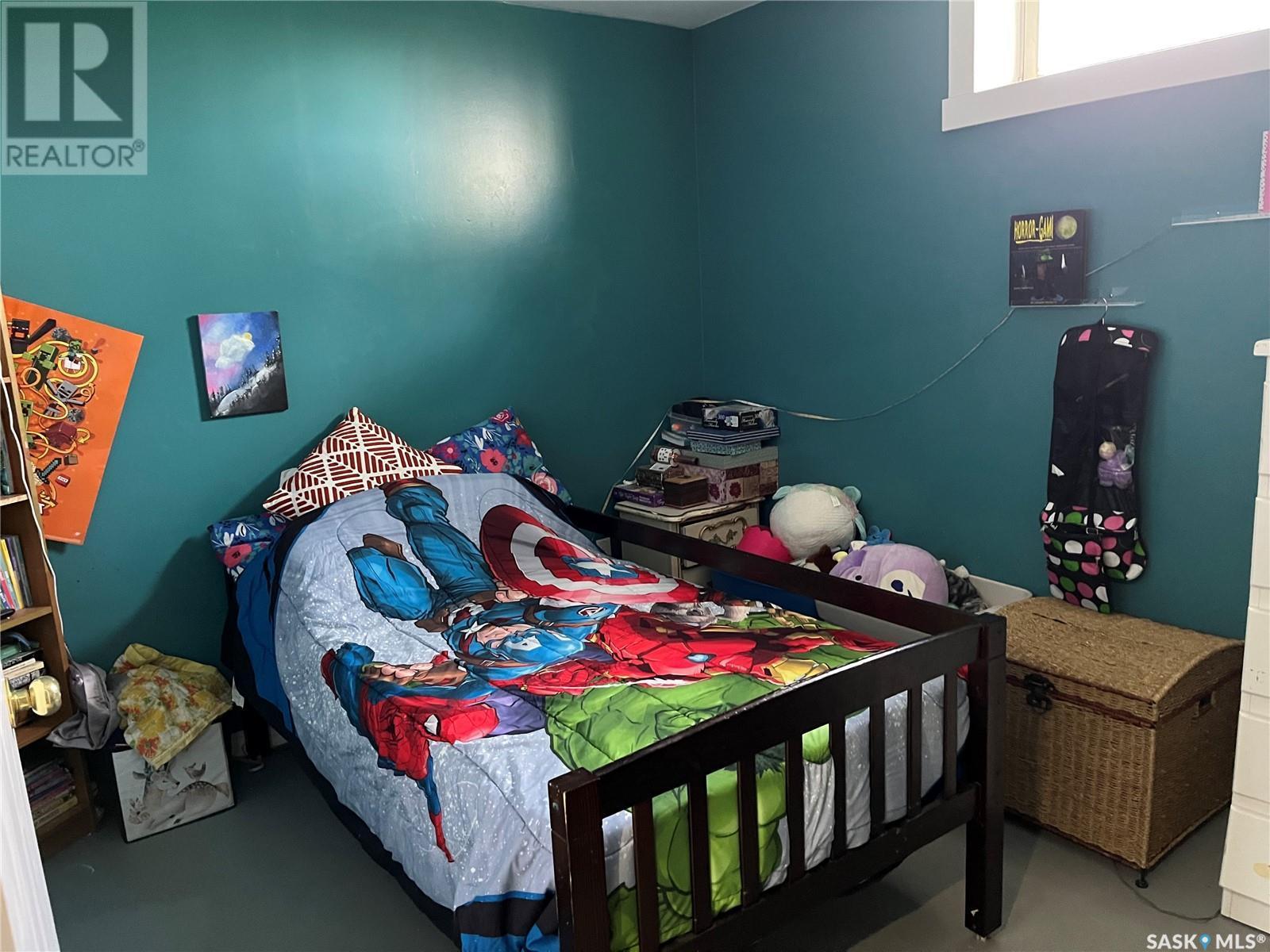 112 Edward Street, Hazenmore, SK - Indoor Photo Showing Bedroom