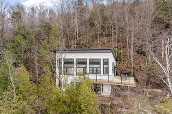 1329 Route 112 Austin, QC J0B 1B0