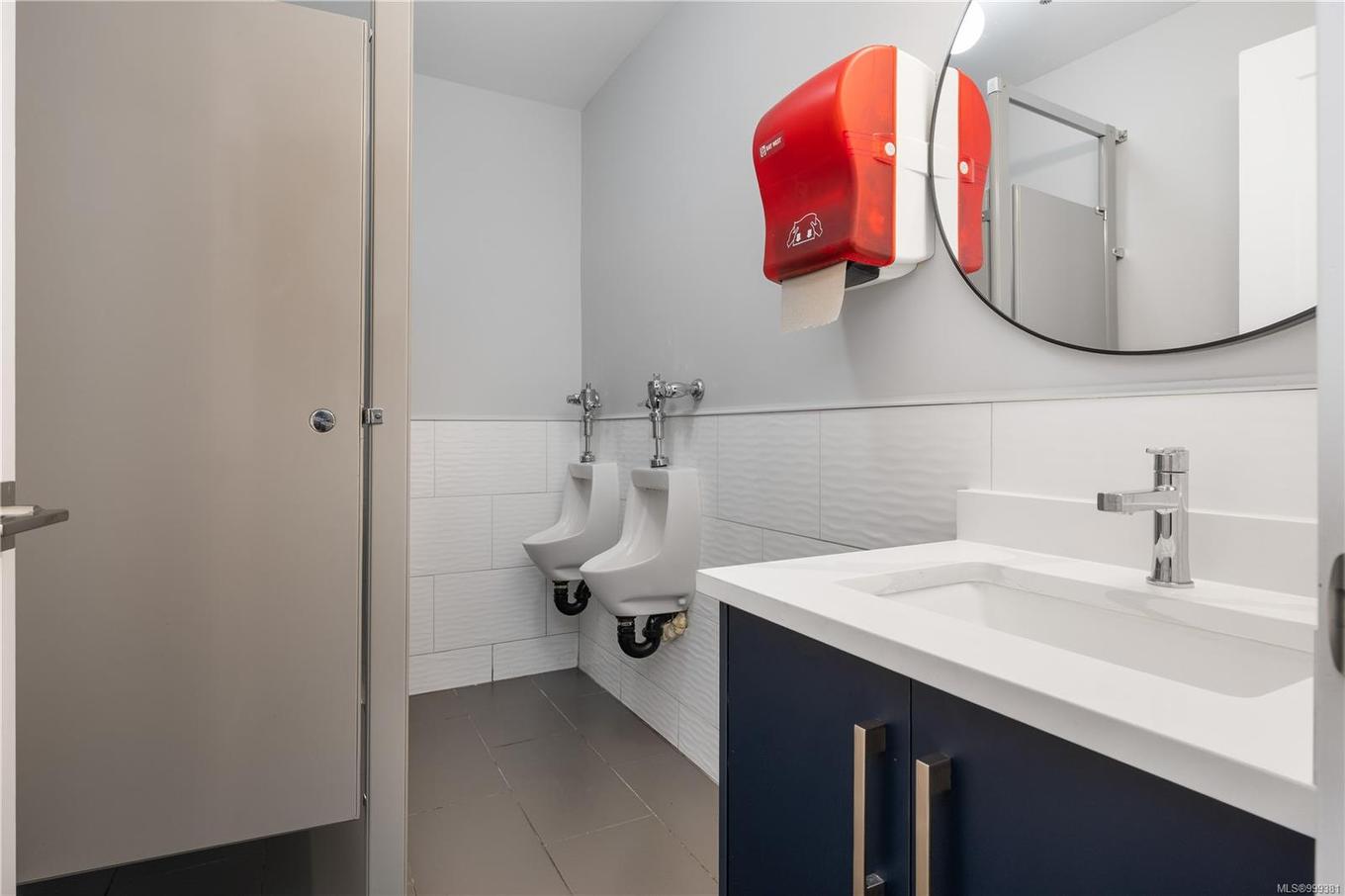 1-2220 Bowen Rd, Nanaimo, BC