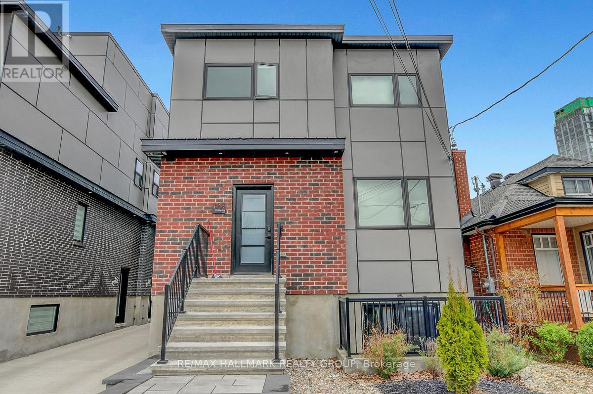 359 Whitby Avenue, Ottawa, ON - Outdoor