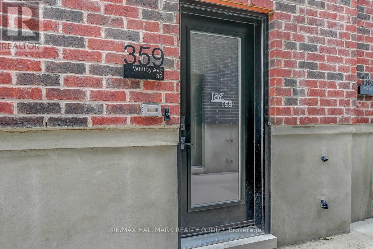 359 Whitby Avenue, Ottawa, ON -