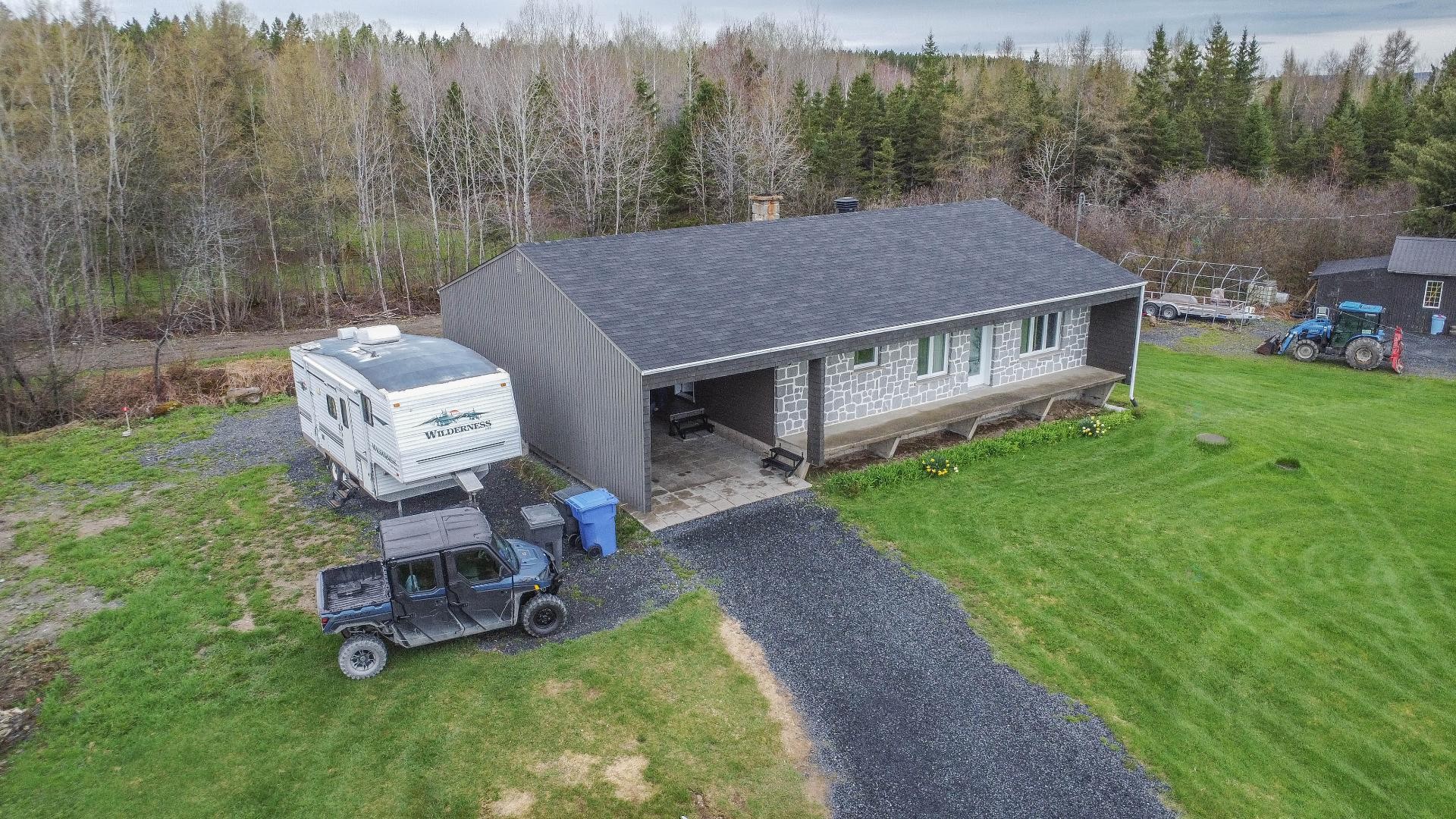 Front of Structure - 121 8E Rue, Saint-Prosper, QC - Outdoor