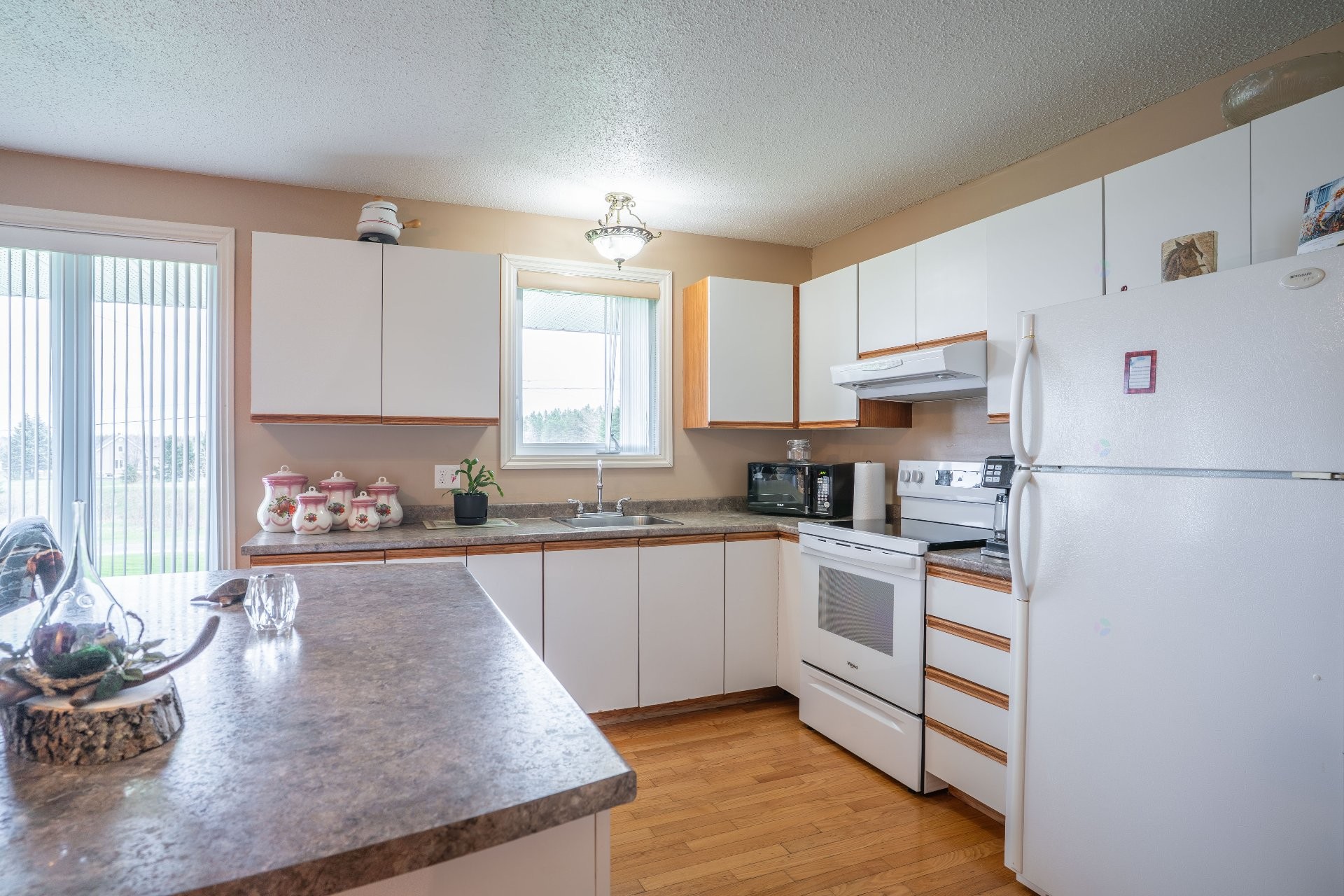 Kitchen - 121 8E Rue, Saint-Prosper, QC - Indoor Photo Showing Kitchen