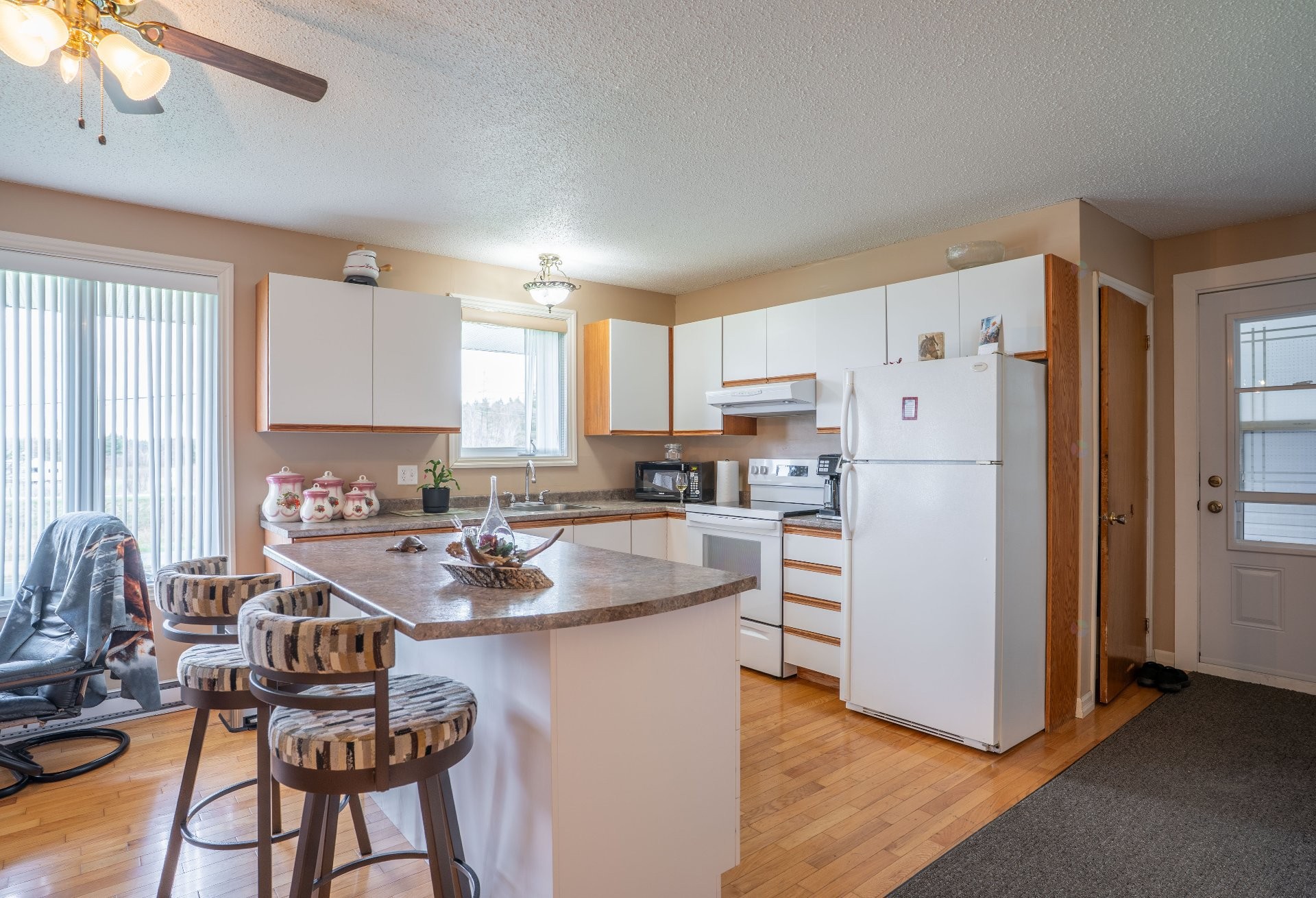 Kitchen - 121 8E Rue, Saint-Prosper, QC - Indoor Photo Showing Kitchen