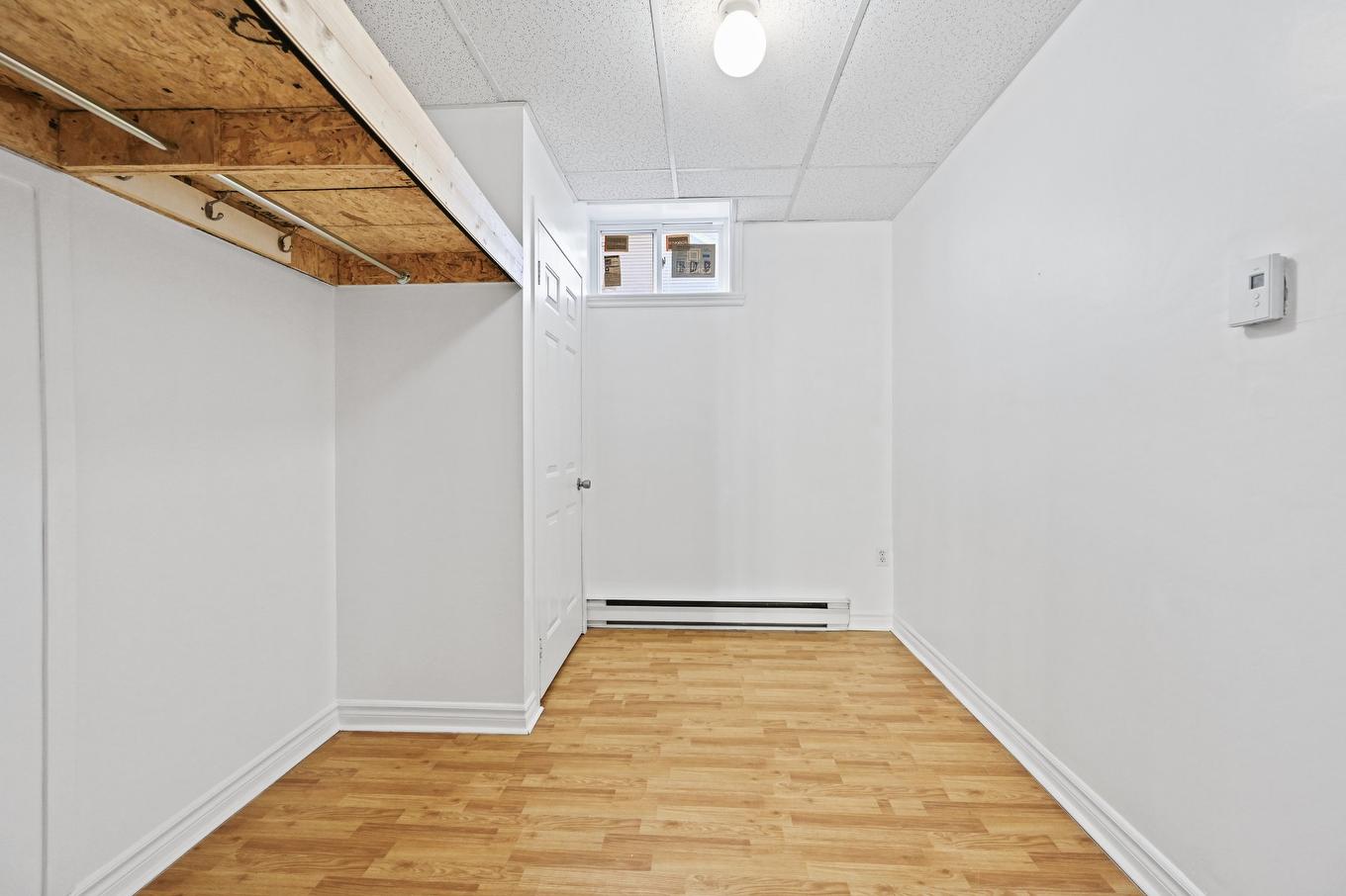 Salle de lavage - 411 Rue Dufferin, Granby, QC - Indoor Photo Showing Other Room