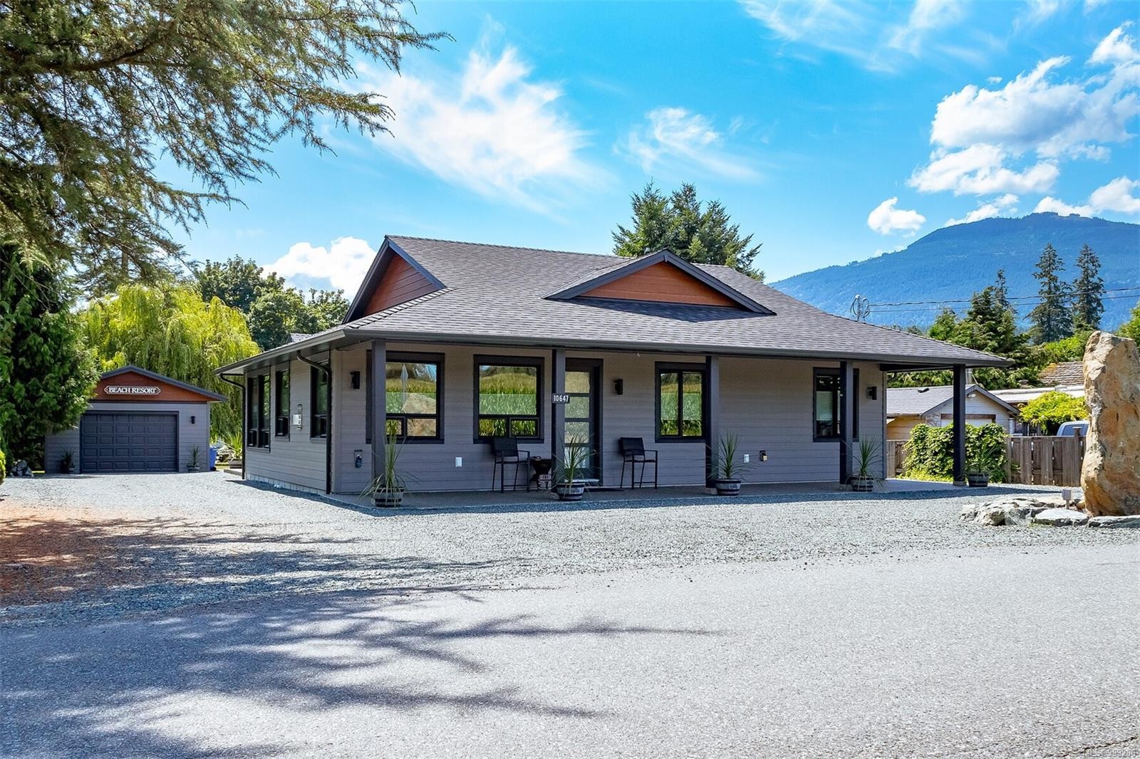 10647 Olsen Rd, Saltair, BC