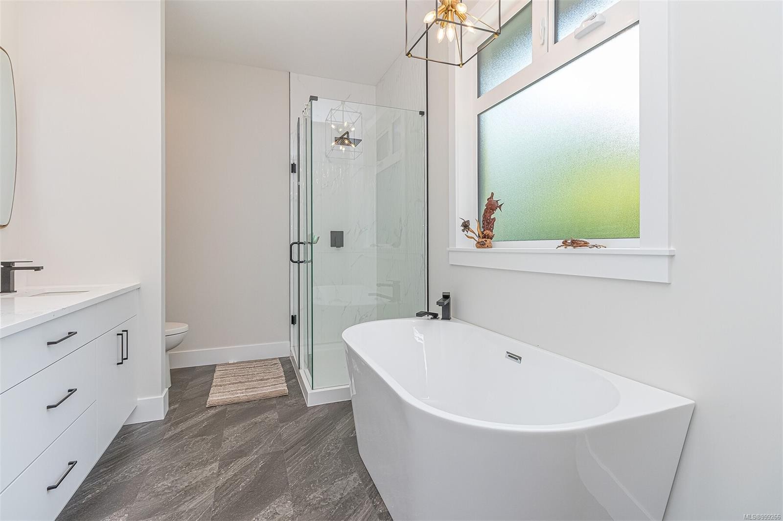 10647 Olsen Rd, Saltair, BC