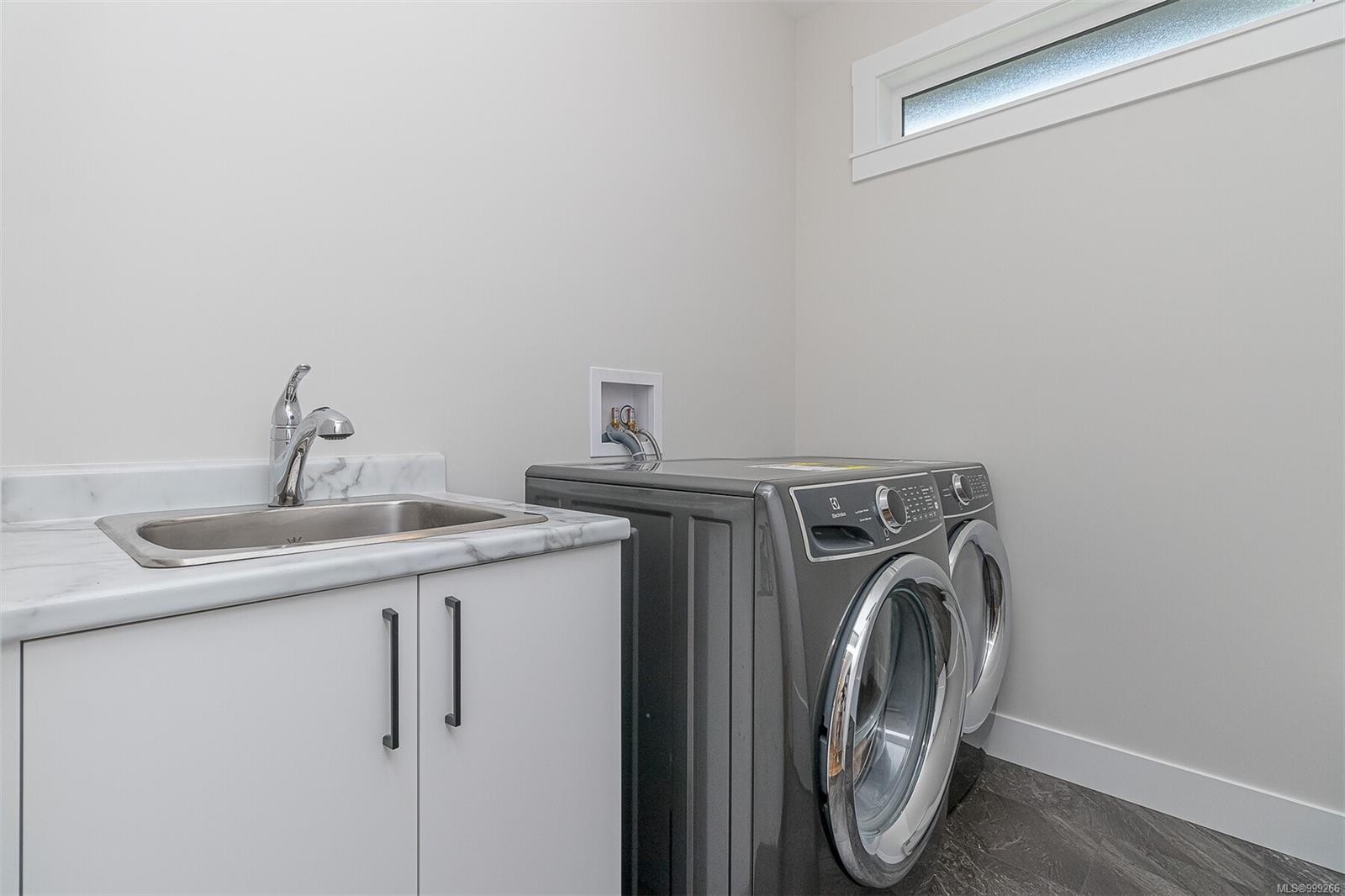 10647 Olsen Rd, Saltair, BC