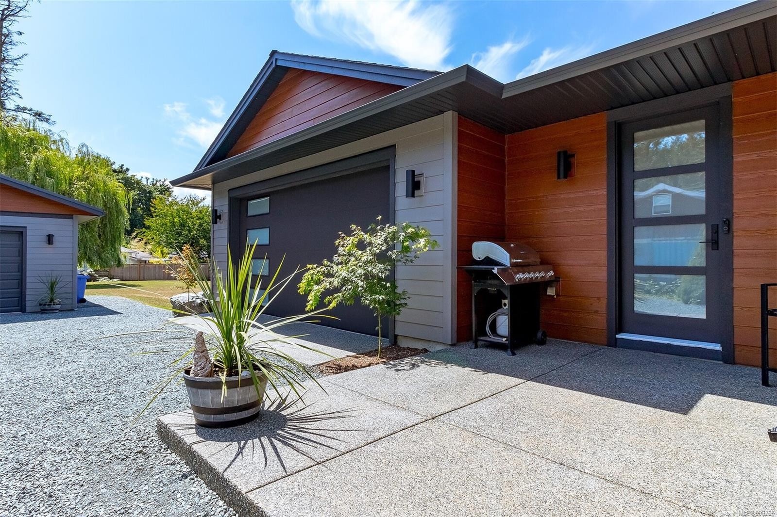 10647 Olsen Rd, Saltair, BC