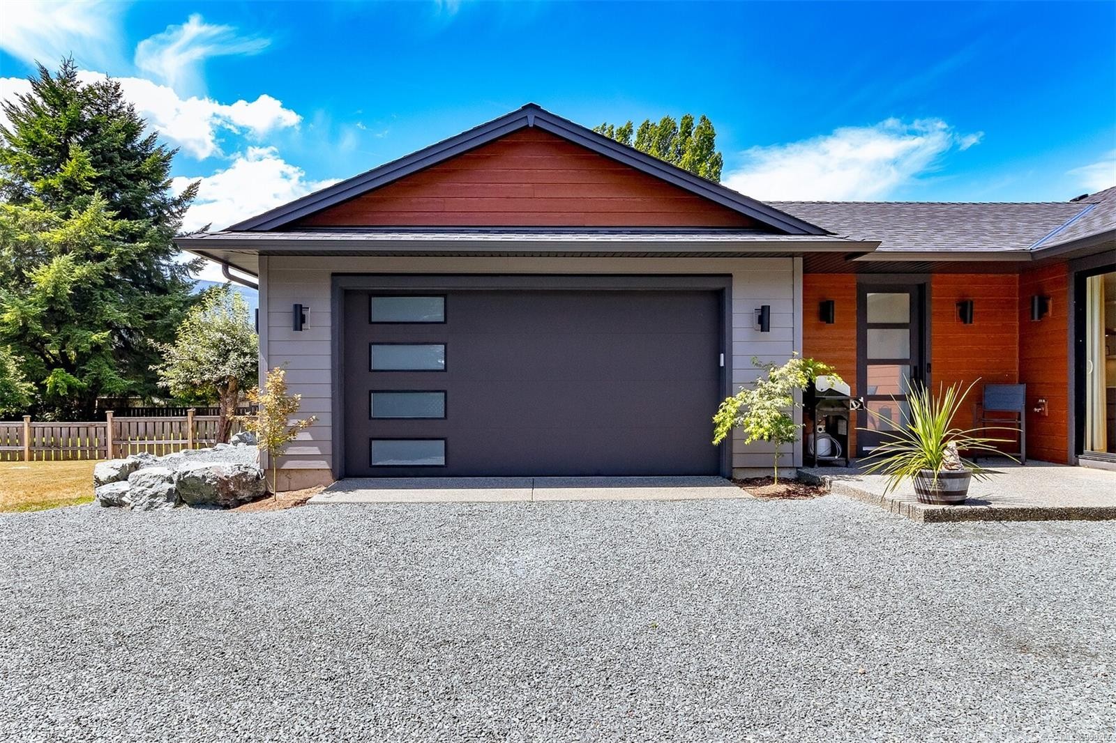 10647 Olsen Rd, Saltair, BC