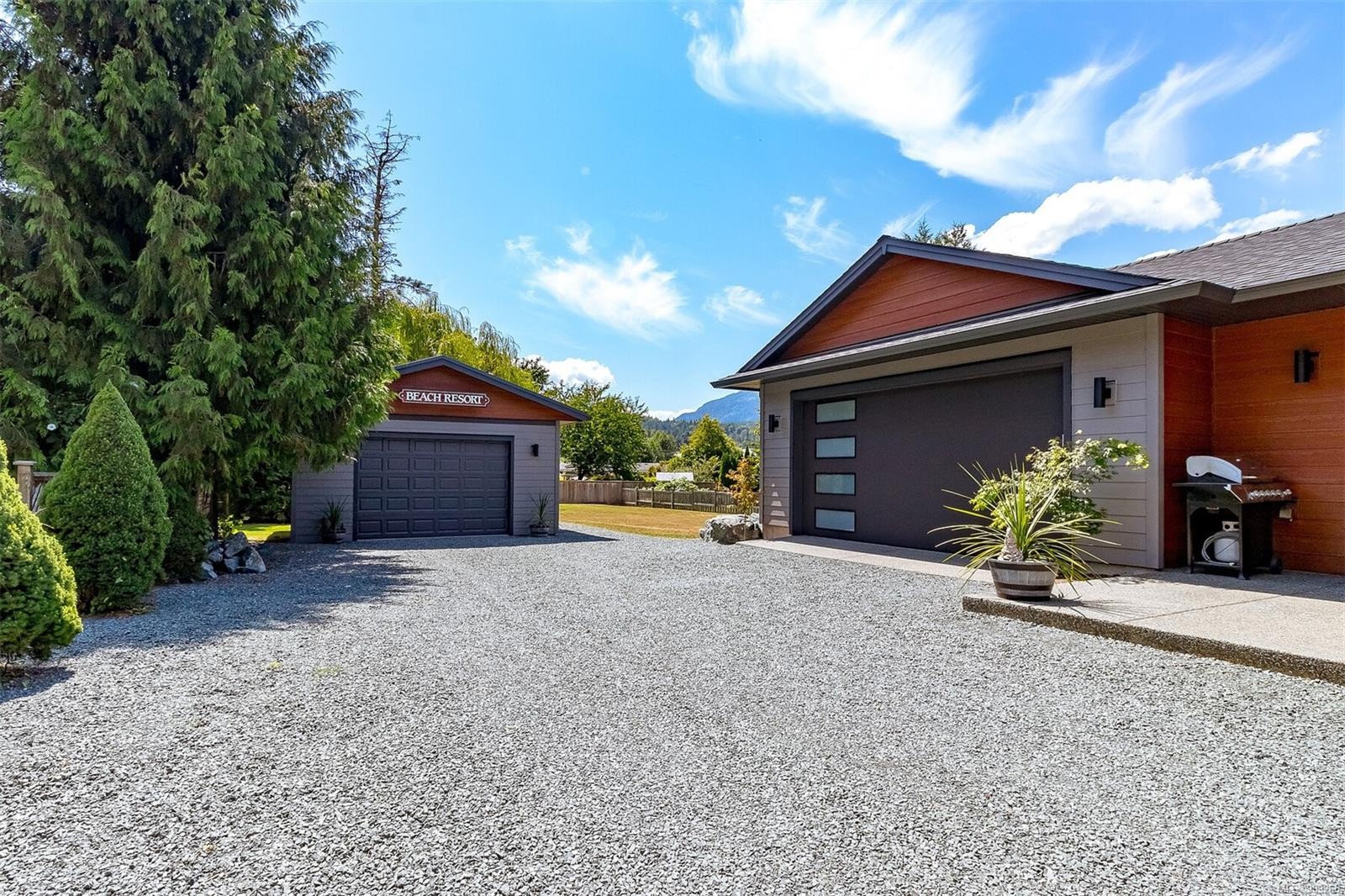 10647 Olsen Rd, Saltair, BC