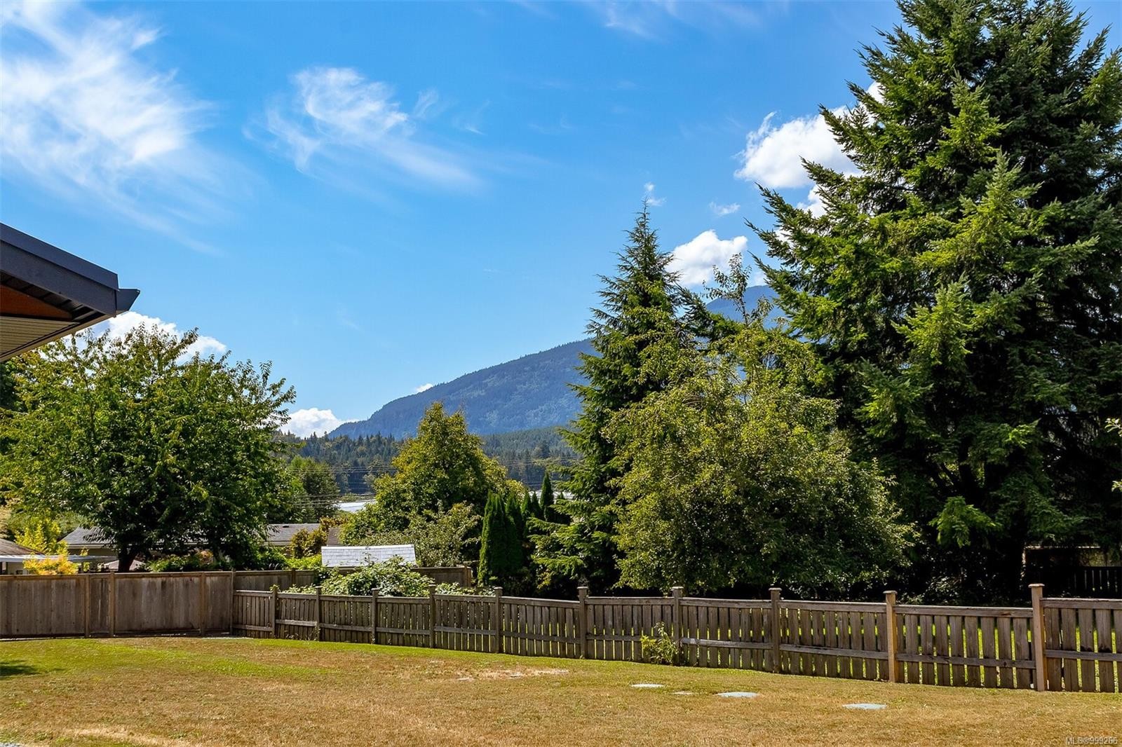 10647 Olsen Rd, Saltair, BC