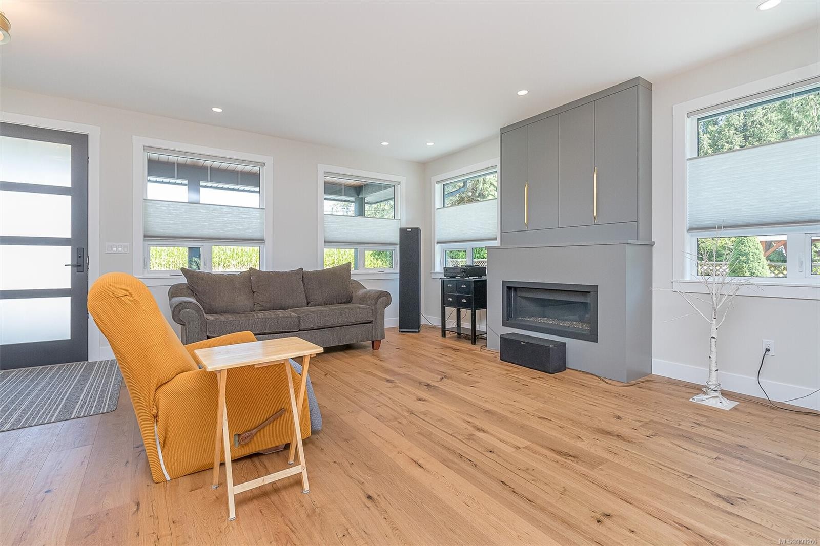 10647 Olsen Rd, Saltair, BC