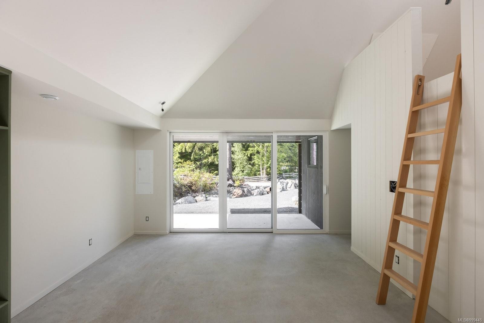 7-6504 Powder Main Rd, Port Renfrew, BC