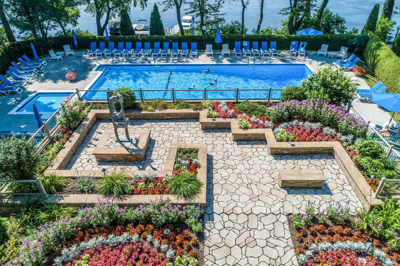 Piscine - 109-4520 Prom. Paton, Laval (Chomedey), QC - Outdoor With In Ground Pool