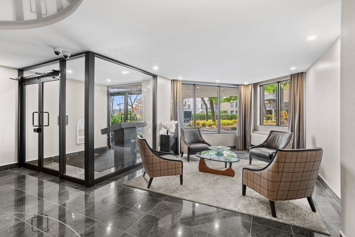 Autre - 109-4520 Prom. Paton, Laval (Chomedey), QC - Indoor Photo Showing Other Room