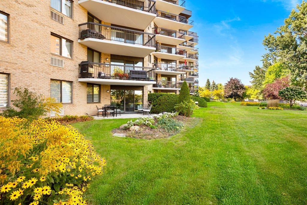 Terrasse - 109-4520 Prom. Paton, Laval (Chomedey), QC - Outdoor