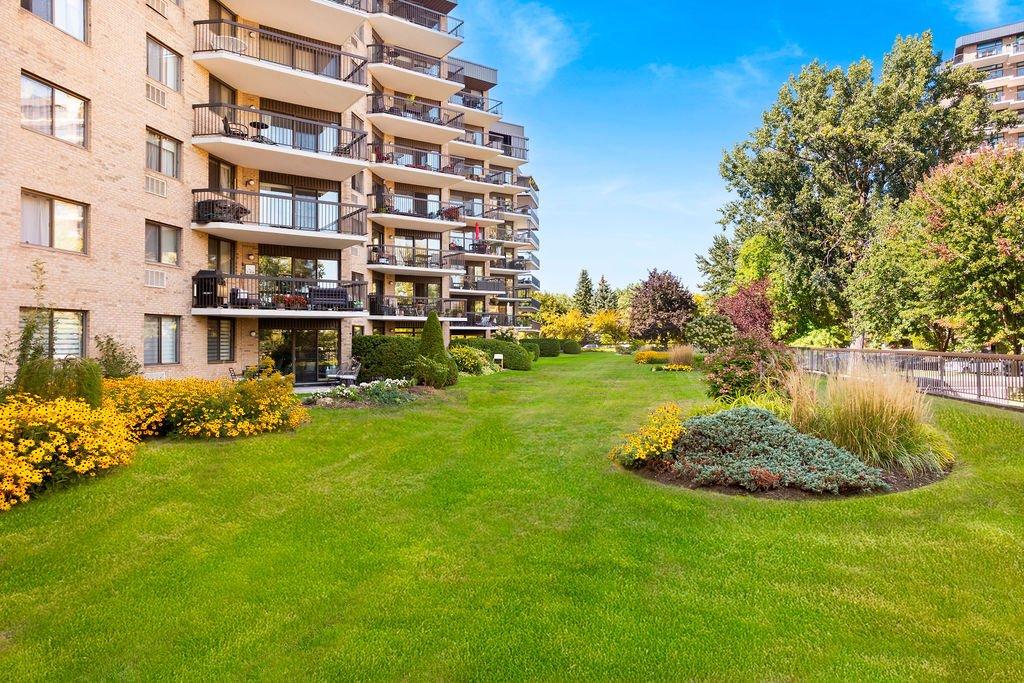 Vue - 109-4520 Prom. Paton, Laval (Chomedey), QC - Outdoor