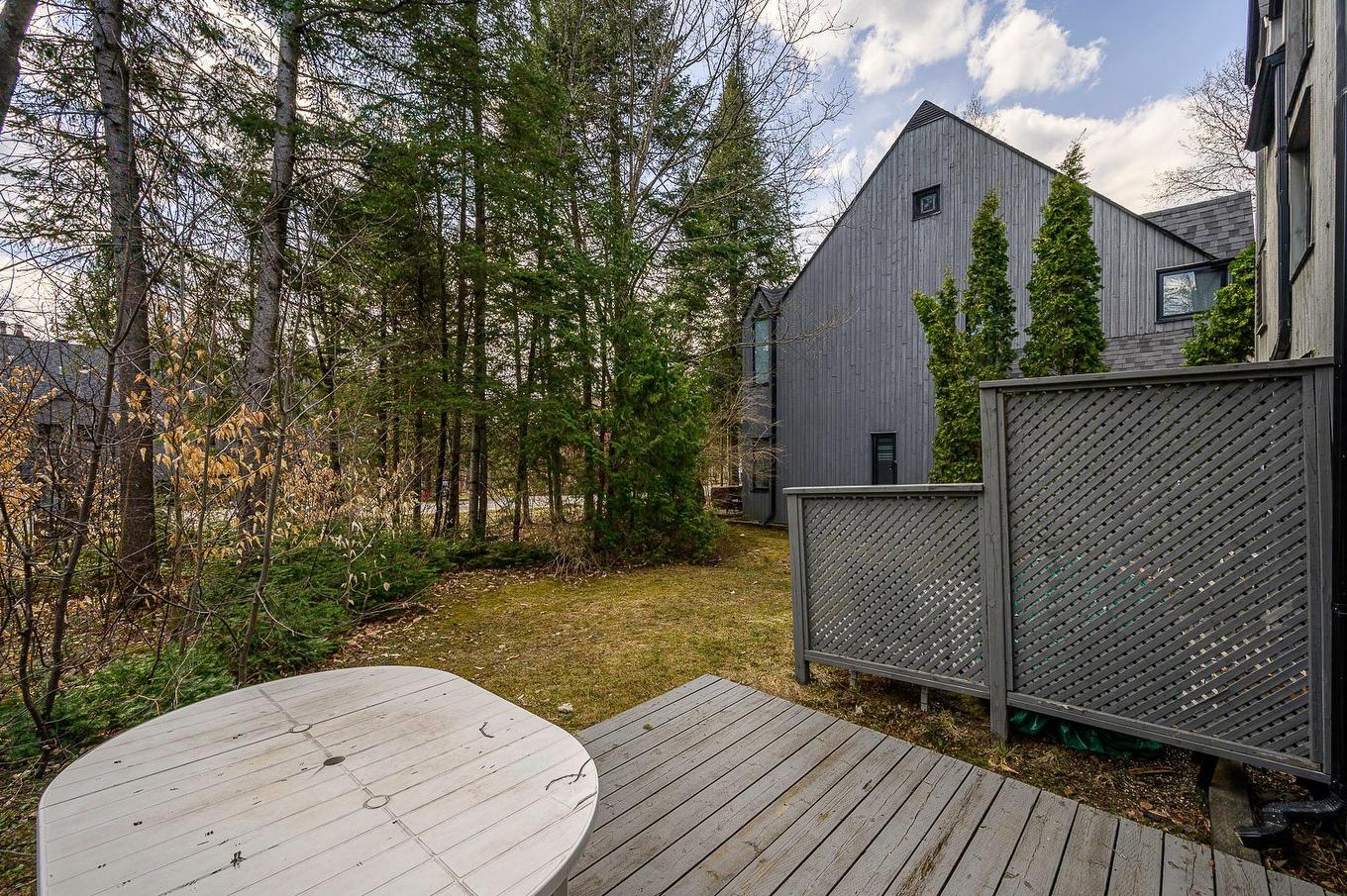 Patio - 102-273 Ch. Des Grappes, Piedmont, QC - Outdoor With Deck Patio Veranda