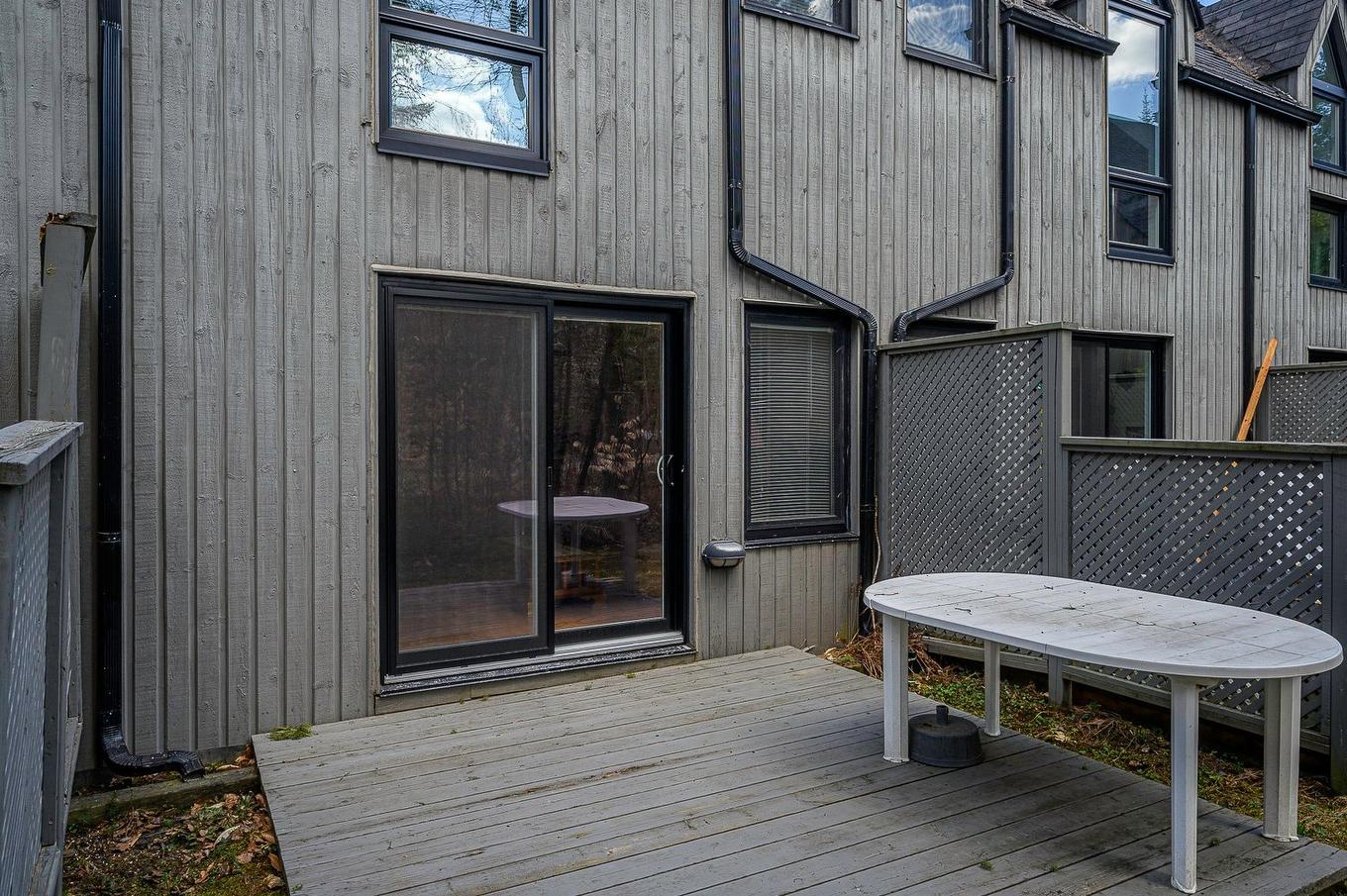 Patio - 102-273 Ch. Des Grappes, Piedmont, QC - Outdoor With Deck Patio Veranda With Exterior