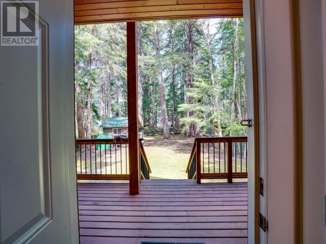 1259 Vancouver Blvd, Savary Island, BC - Indoor Photo Showing Other Room