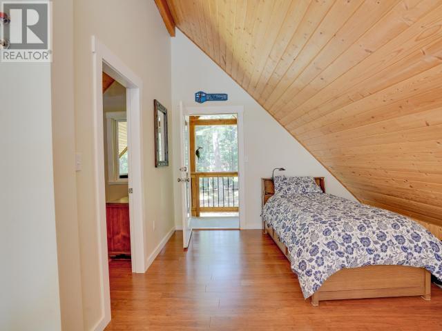 1259 Vancouver Blvd, Savary Island, BC - Indoor