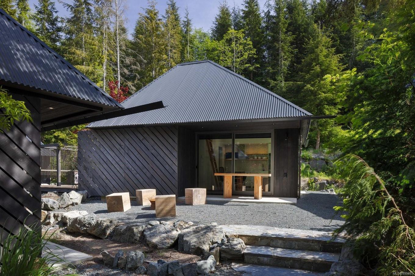 13A & 13B-6504 Powder Main Rd, Port Renfrew, BC