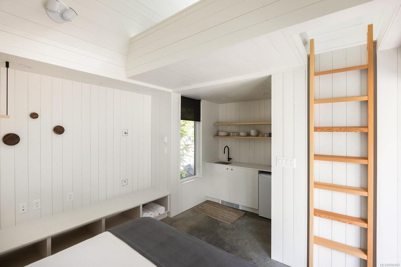 13A & 13B-6504 Powder Main Rd, Port Renfrew, BC