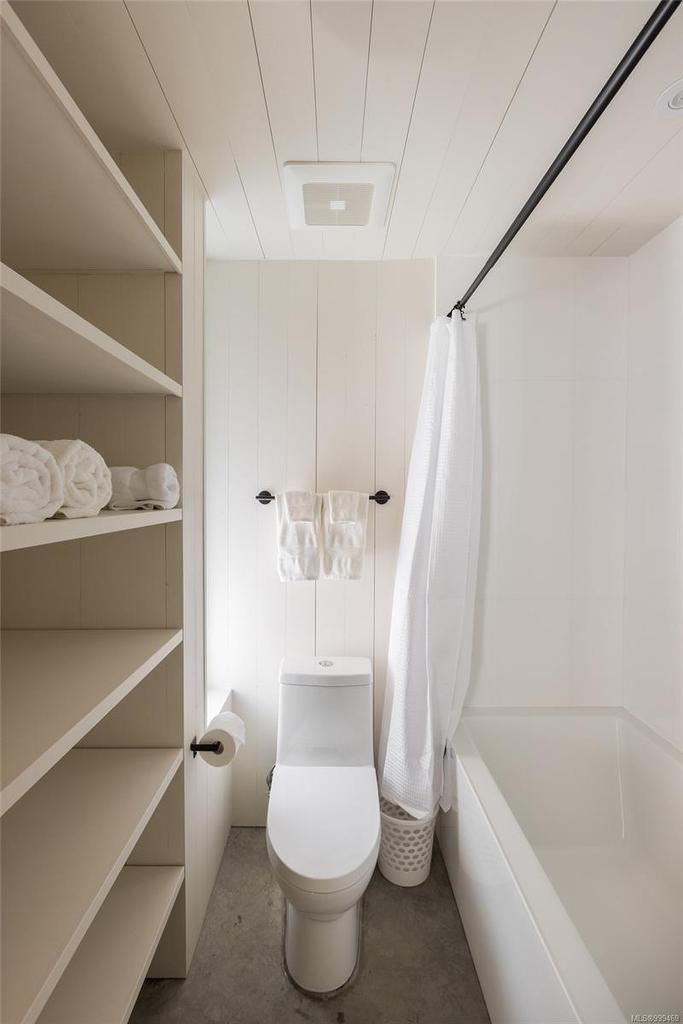 17-6504 Powder Main Rd, Port Renfrew, BC