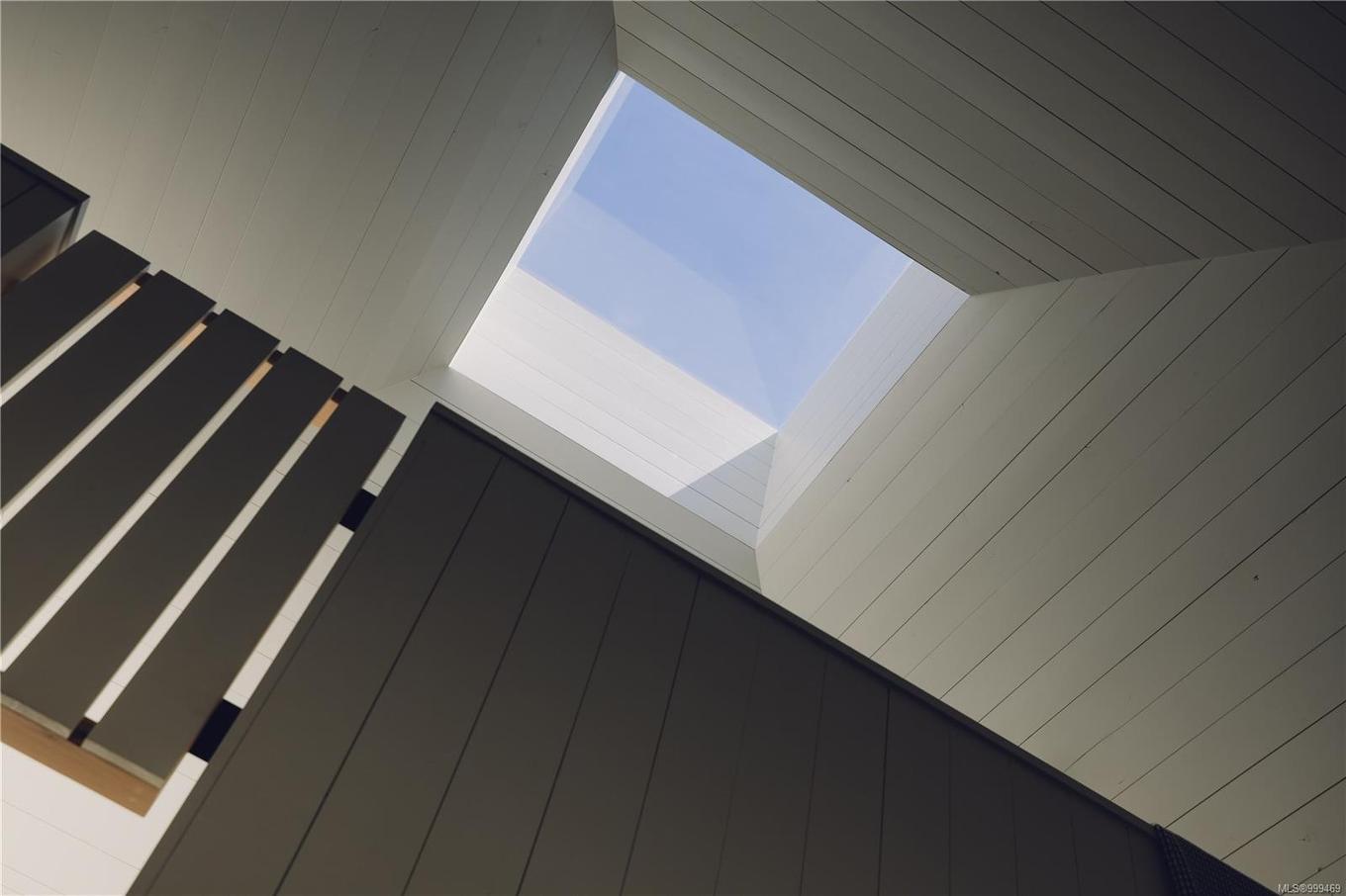 17-6504 Powder Main Rd, Port Renfrew, BC