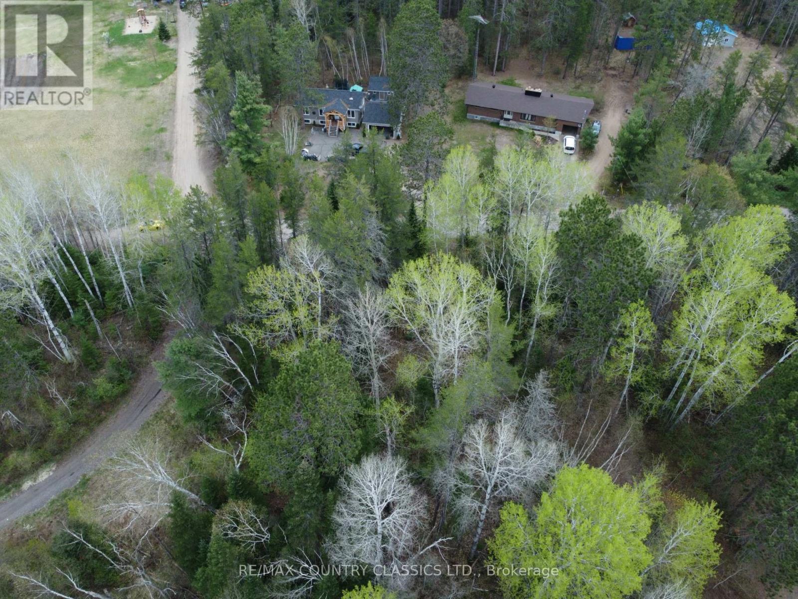 Pl177 Murray Park Street, Madawaska Valley, ON