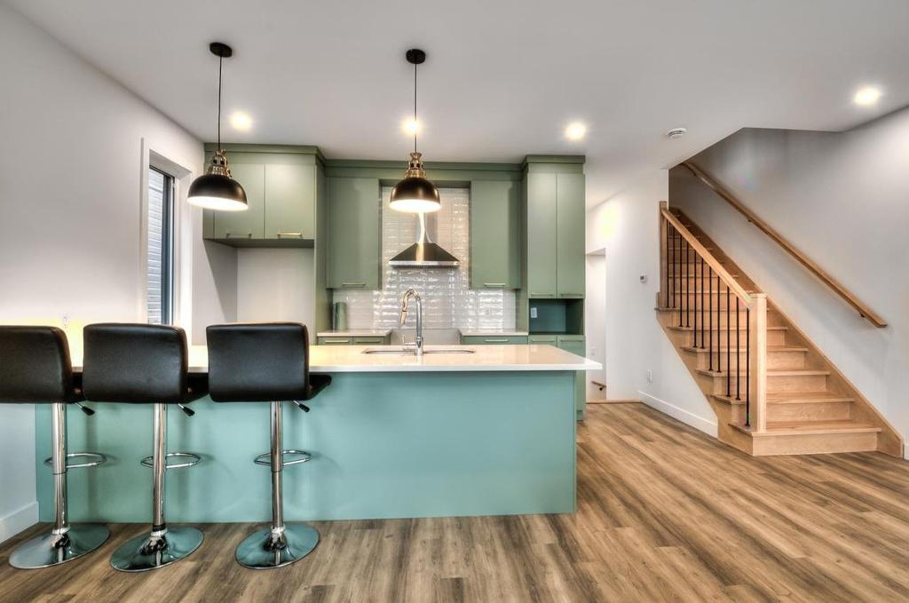 Kitchen - 193 21E Rue O., Venise-En-Québec, QC