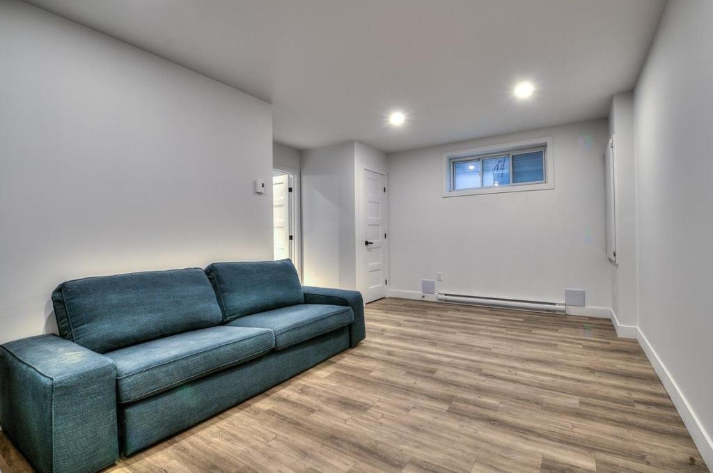 Family room - 193 21E Rue O., Venise-En-Québec, QC