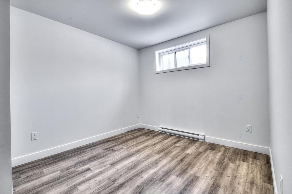 Bedroom - 193 21E Rue O., Venise-En-Québec, QC