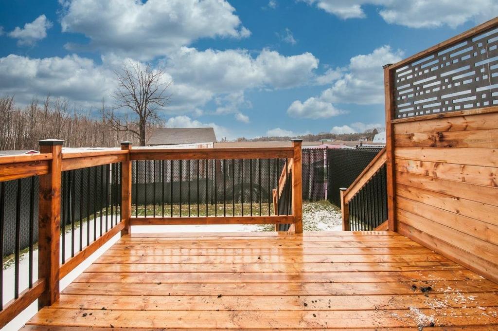 Patio - 193 21E Rue O., Venise-En-Québec, QC