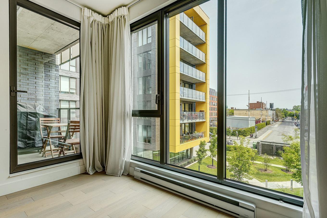 View - 314-85 Rue De Castelnau O., Montréal (Villeray/Saint-Michel/Parc-Extension), QC - Indoor Photo Showing Other Room