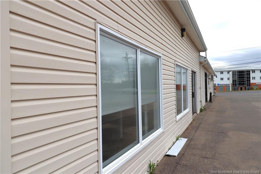 676 Prospect St, Fredericton, NB