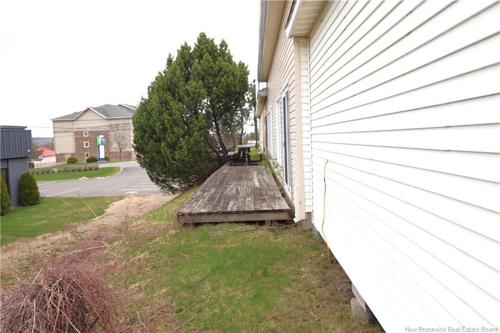 676 Prospect St, Fredericton, NB