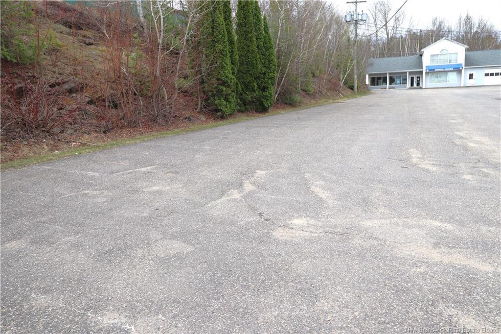 676 Prospect St, Fredericton, NB