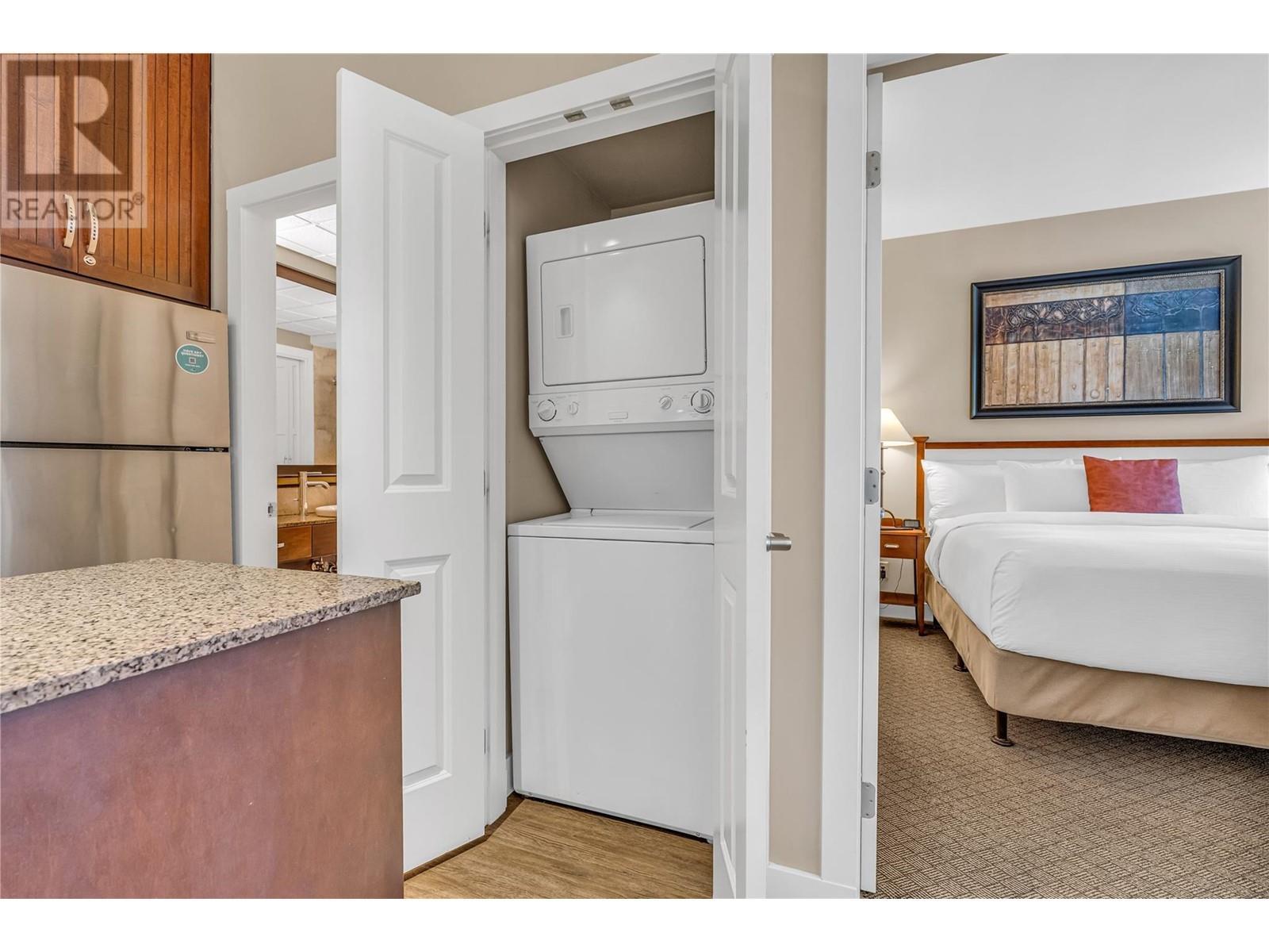 12811 Lakeshore Drive S Unit# 410/411, Summerland, BC - Indoor Photo Showing Laundry Room